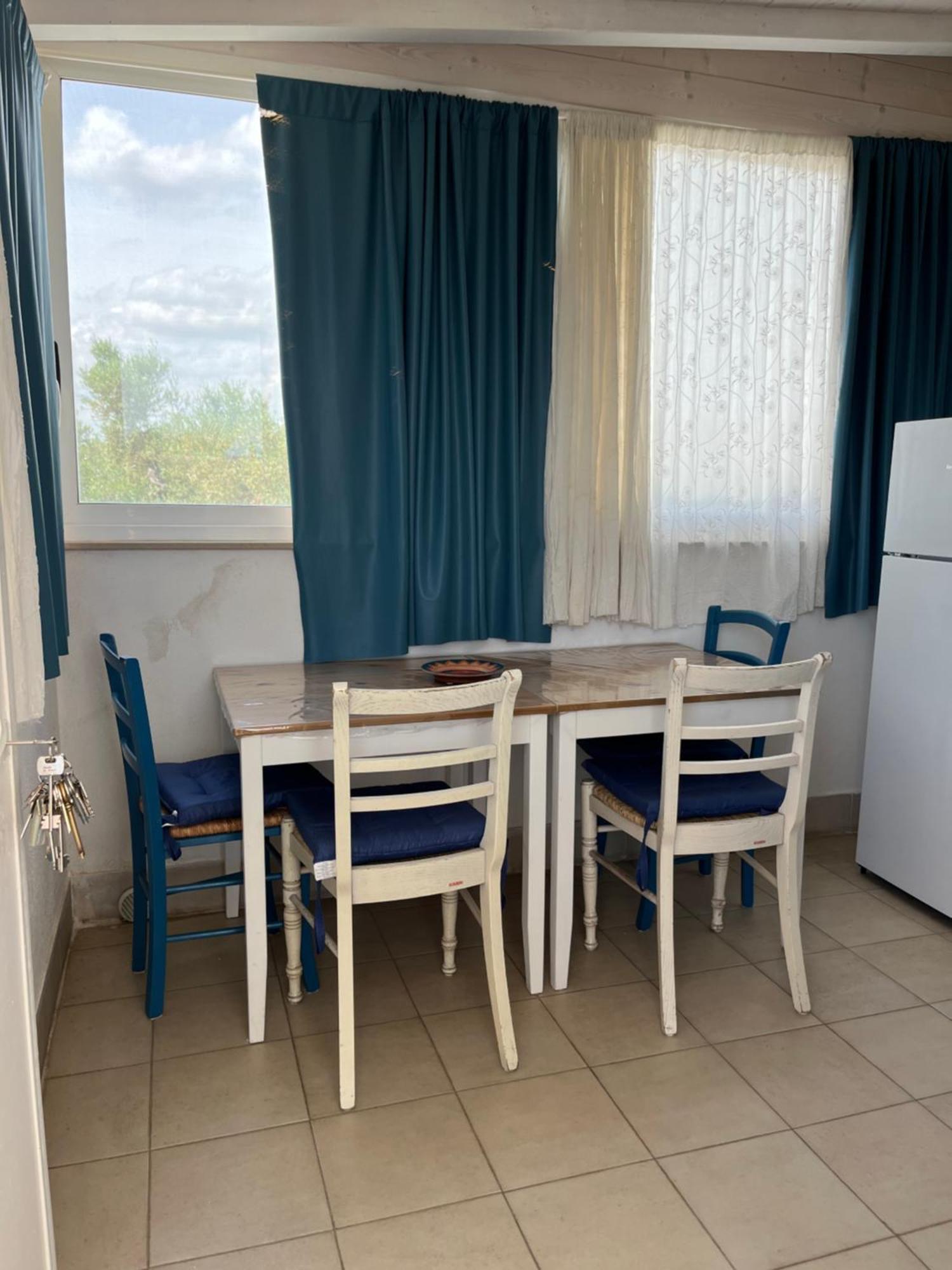 B&B Villa Mediterranee Con Parking Space Trani Eksteriør billede