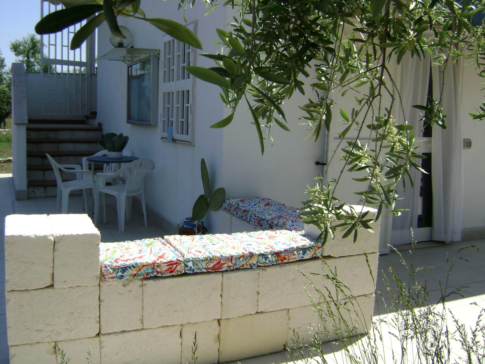 B&B Villa Mediterranee Con Parking Space Trani Eksteriør billede